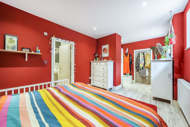 Bedroom- click for photo gallery